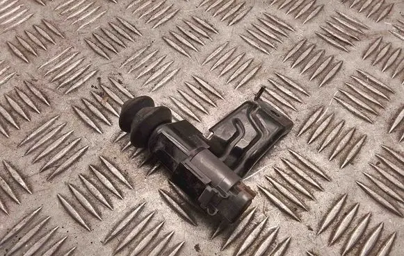Nissan Qashqai Bonnet alarm switch sensor 