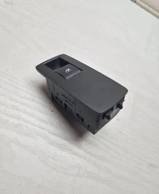 Opel Insignia A Electric window control switch 22915110 410732
