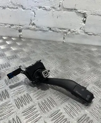 Volkswagen Golf V Wiper control stalk 1K0953519A