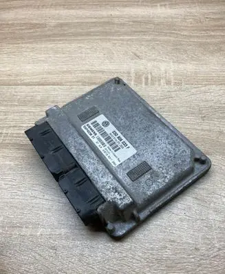 Volkswagen Polo IV 9N3 Engine control unit/module ECU 03D906033F