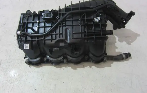 BMW X3 G01 Intake manifold 11618603914