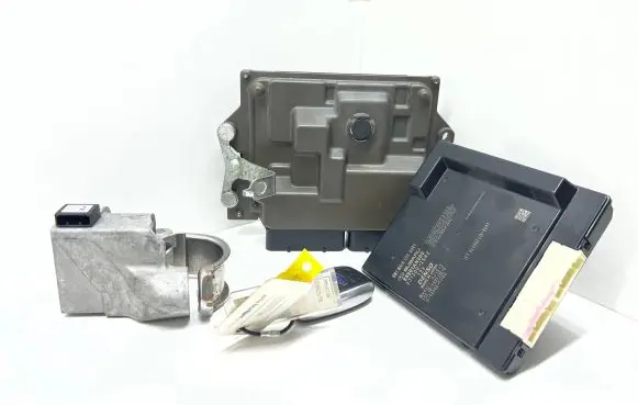 Engine ECU kit and lock set