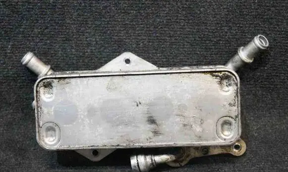 Engine oil radiator