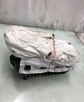 Opel Astra L Passenger airbag 9830706180
