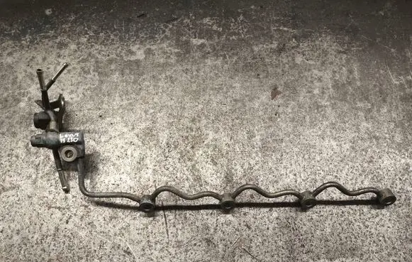 Lexus IS 220D-250-350 Fuel return line/hose