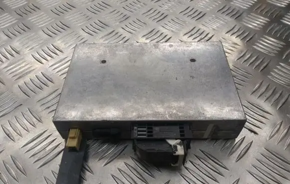Audi A4 S4 B7 8E 8H Bluetooth control unit module 4E0862335