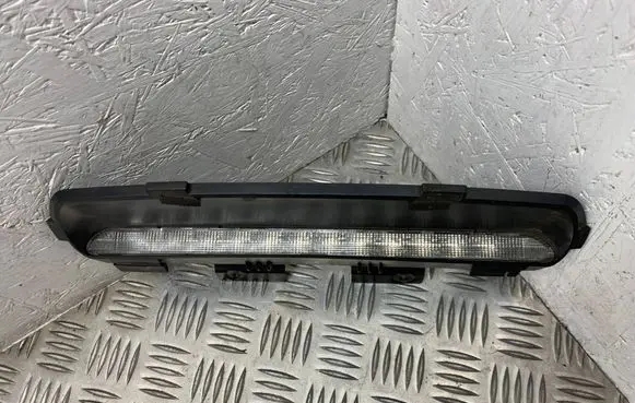 Volvo S40, V40 Third/center stoplight 30899719