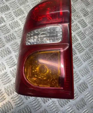 Toyota RAV 4 (XA20) Rear/tail lights J60112V