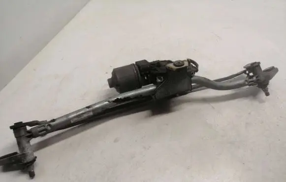 Audi A4 S4 B6 8E 8H Front wiper linkage and motor 8E1955119BOY 0390241509