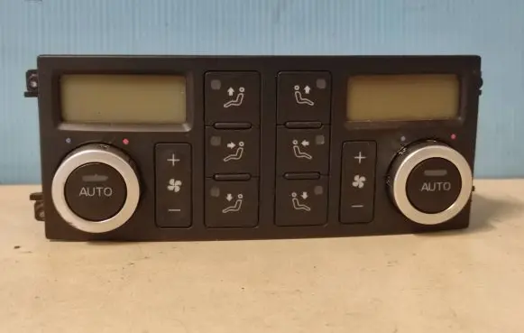Volkswagen Touareg I Climate control unit