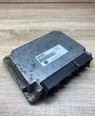Volkswagen PASSAT B5 Engine control unit/module ECU 3B0907557 5WP4290