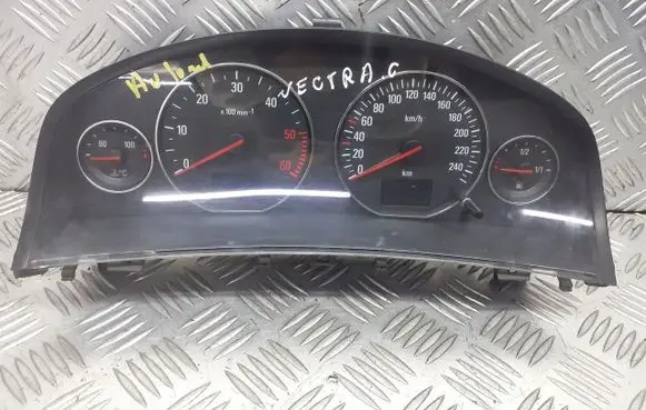 Opel Vectra C Tachometer 13144747WF