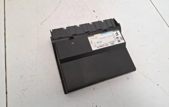 Ford Focus Comfort/convenience module 1S7T15K600FB