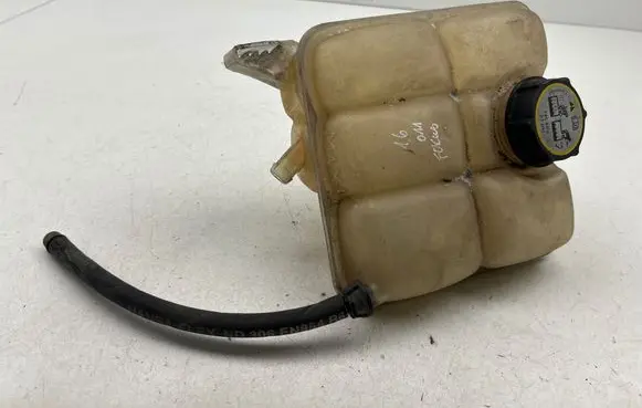 Ford Focus Coolant expansion tank/reservoir 8V618K218D 8V618K218A AV418K218D