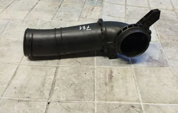 Ford C-MAX I Air intake duct part 7689484400