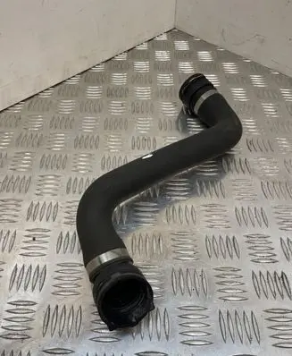 BMW 5 E60 E61 Engine coolant pipe/hose 7114837810