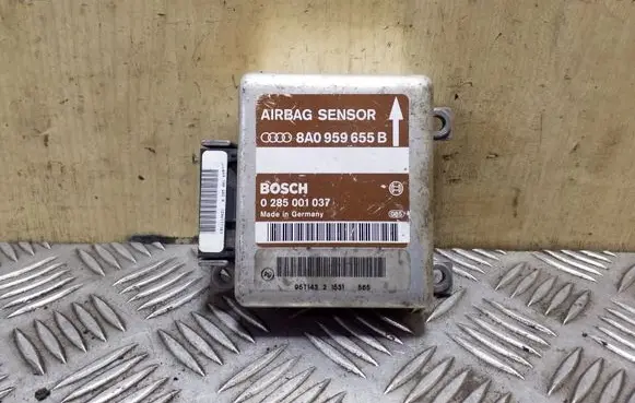 Audi A4 S4 B5 8D Airbag control unit/module 8A0959655B 0285001037