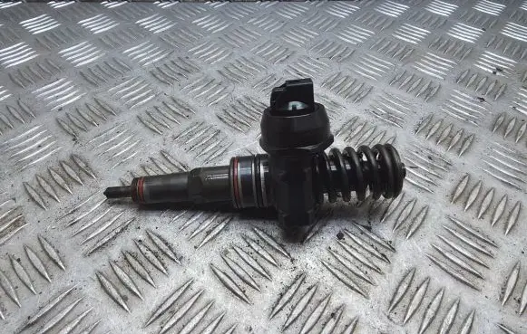 Seat Alhambra (Mk1) Fuel injector 038130073AK 0414720038