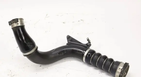 Coolant pipe/hose