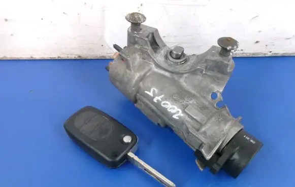 Audi A2 Ignition lock 4B0905851C