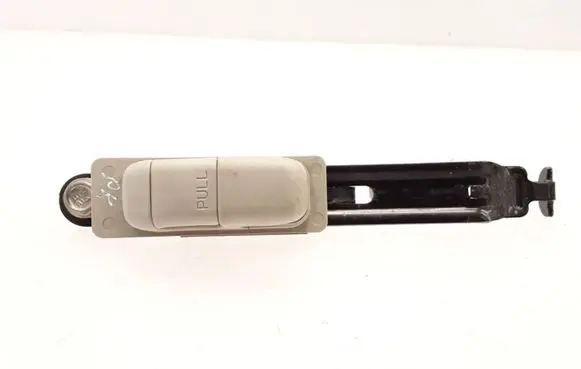 Mazda 2 Front seatbelt BHC560087