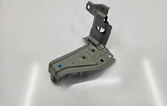 BMW 7 G70 Fender mounting bracket 9464358