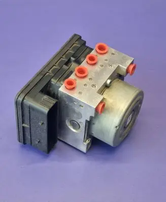 Ford Puma ABS Pump M1BC2B373KD 10022028184