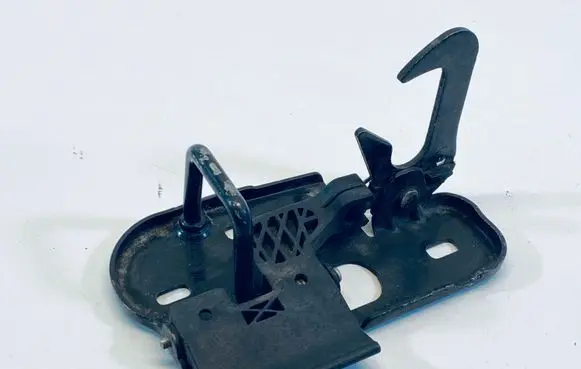 Volkswagen Caddy Engine bonnet/hood lock/latch loop/hook 1T0823480A