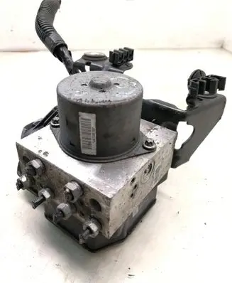 Ford Mondeo MK IV ABS Pump 8G912C405AB 68119159