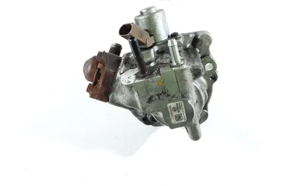 SsangYong Tivoli Fuel injection high pressure pump 28459943 0084024AKR A6730700001