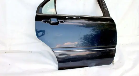 Honda Legend III KA9 Rear door