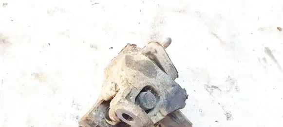 Ford Mondeo MK II Engine mount bracket 93bb6p079ce 93bb-6p079-ce