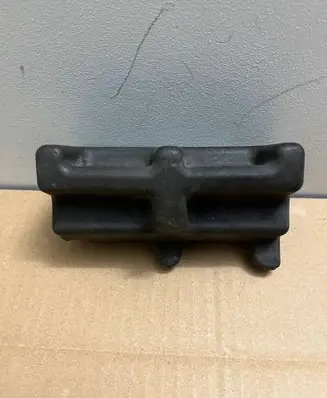 Fender foam support/seal