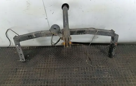 Nissan Primera Tow bar V52AUTOHAK