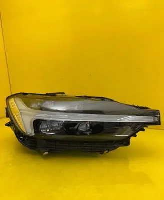 Volvo XC60 Headlight/headlamp 32420440