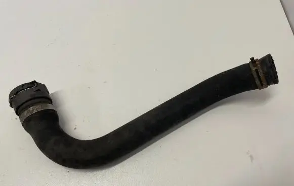 Mercedes-Benz Vito Viano W447 Engine coolant pipe/hose A4475010682