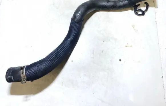 Renault Megane III Engine coolant pipe/hose