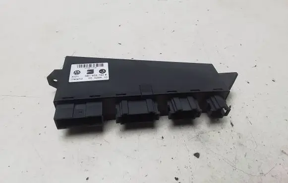 Skoda Superb B5 (3U) Seat control module 3B1959760E