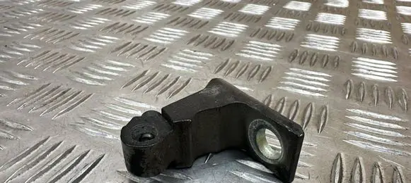 Skoda Octavia Mk3 (5E) Front door upper hinge
