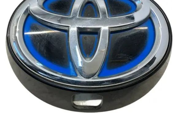 Toyota Corolla E210 E21 Manufacturers badge/model letters 6793002060