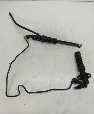 Clutch slave cylinder
