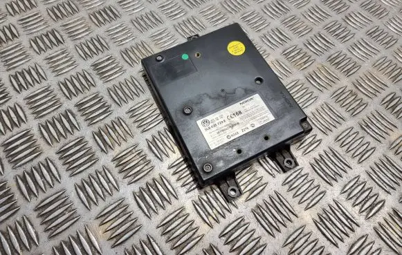 Volkswagen PASSAT B6 Phone control unit/module 3C0035729E 001016E8902E N342Z276