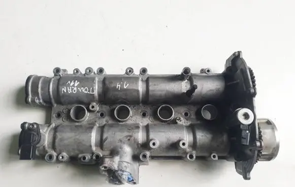 Volkswagen Touran II Rocker cam cover 03c103475cd