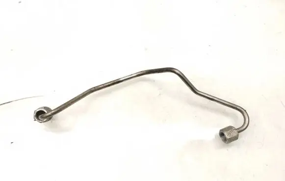 Hyundai Santa Fe Fuel injector supply line/pipe 