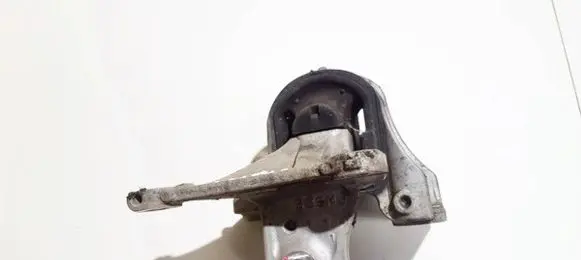 Honda Civic Engine mount bracket 52smj