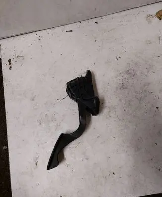 Toyota Prius (XW20) Accelerator throttle pedal 7812047050 1988003200