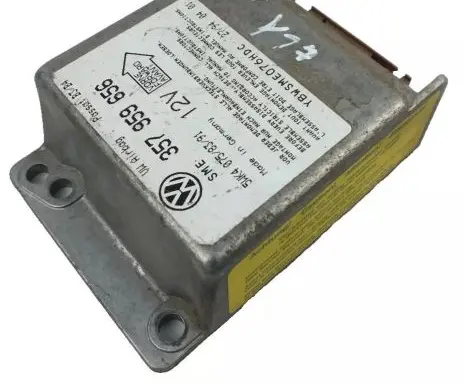 Volkswagen PASSAT B4 Airbag control unit/module 357959656