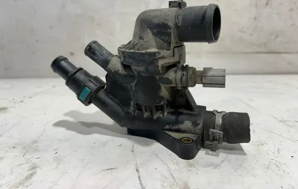 Ford Fiesta Thermostat/thermostat housing CM5G9K478FB