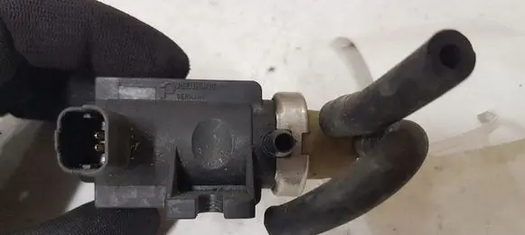 Peugeot 307 Turbo solenoid valve 70163300 9661960380