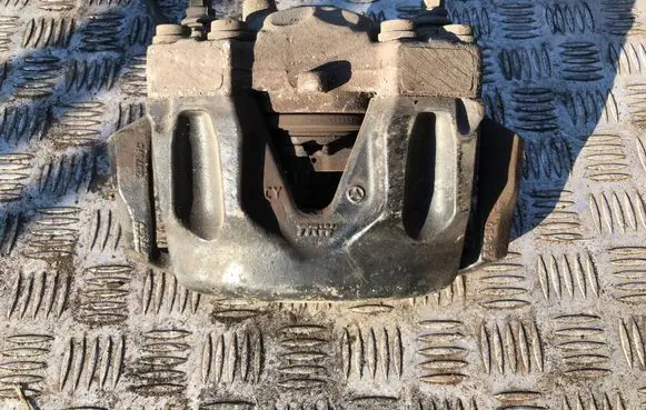 Mercedes-Benz CLS C218 X218 Front brake caliper